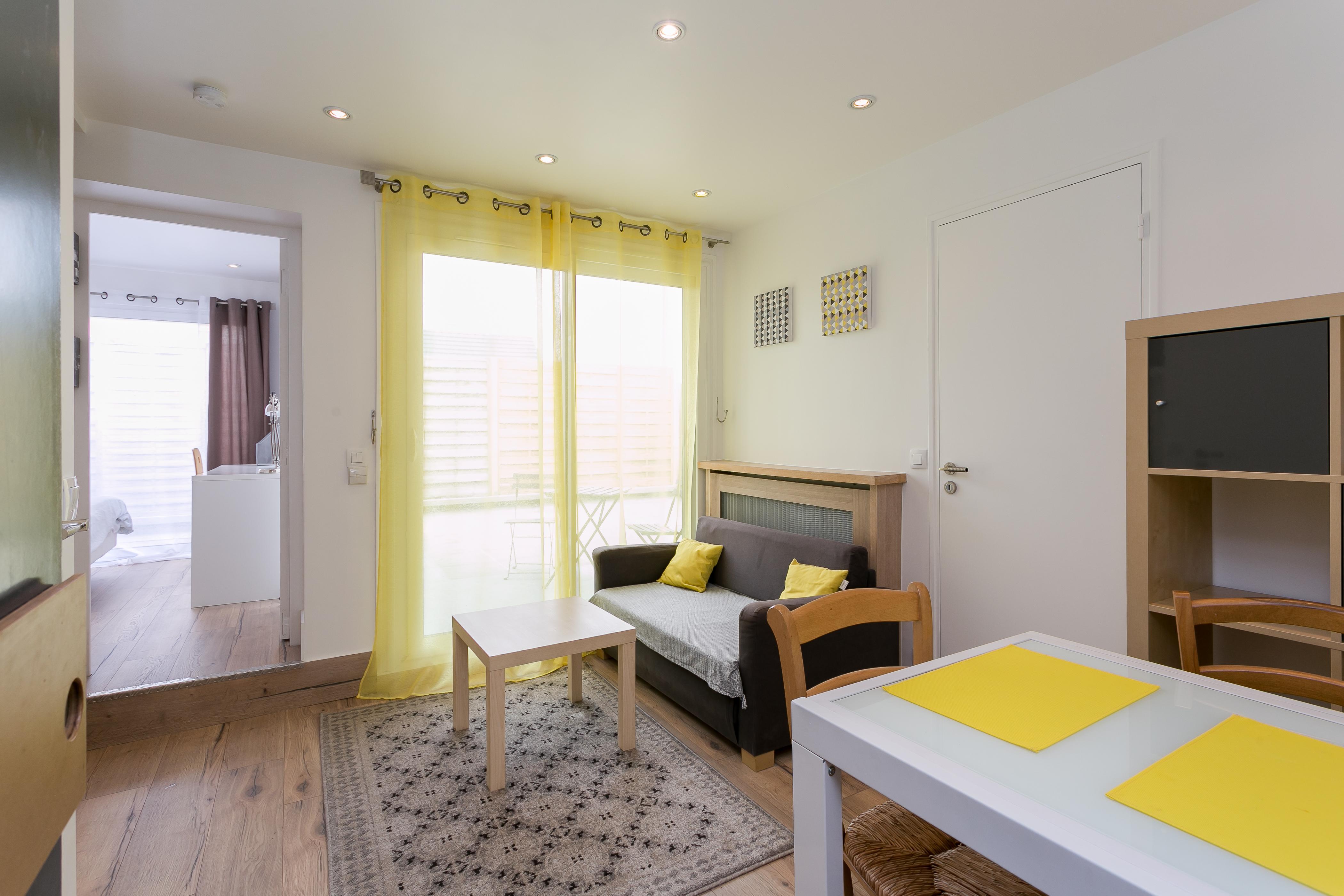 Residence Hotel Le Relais Amelie Кламар Екстериор снимка