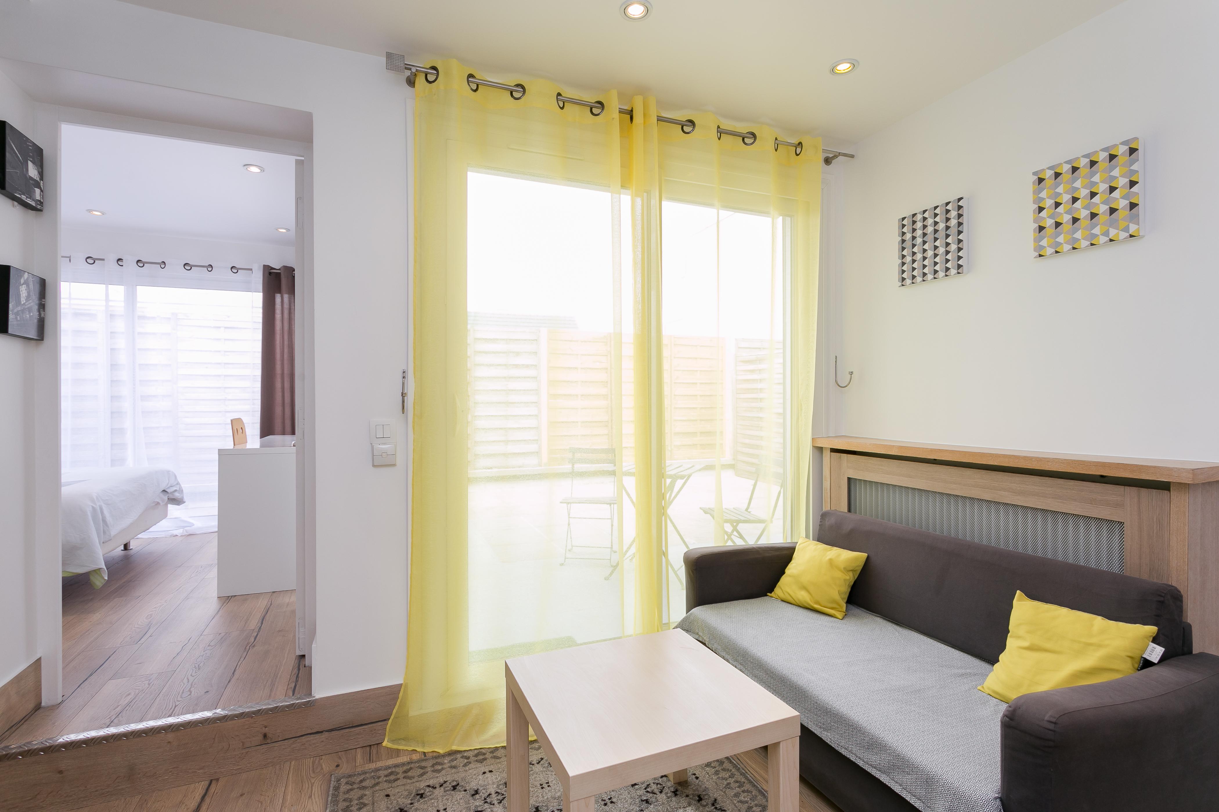 Residence Hotel Le Relais Amelie Кламар Екстериор снимка