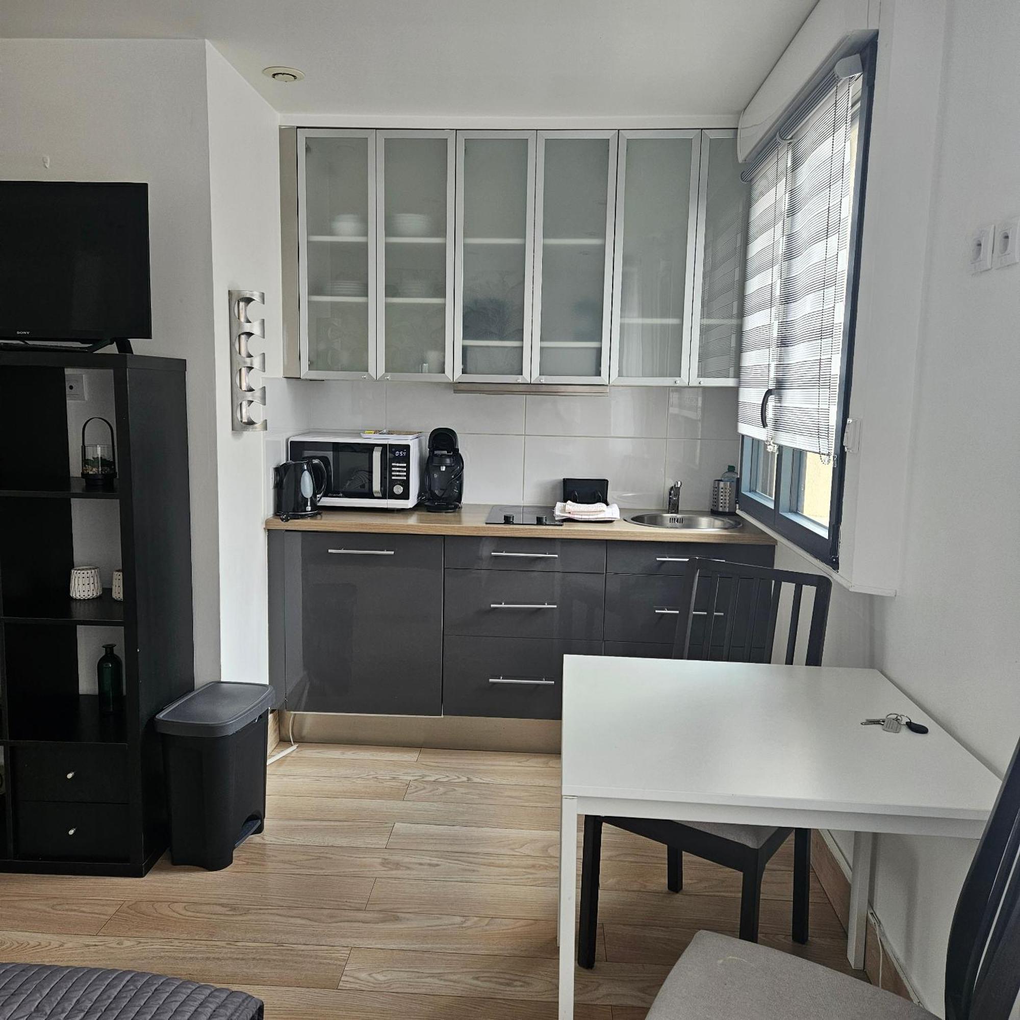 Residence Hotel Le Relais Amelie Кламар Екстериор снимка