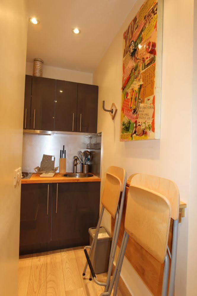Residence Hotel Le Relais Amelie Кламар Екстериор снимка